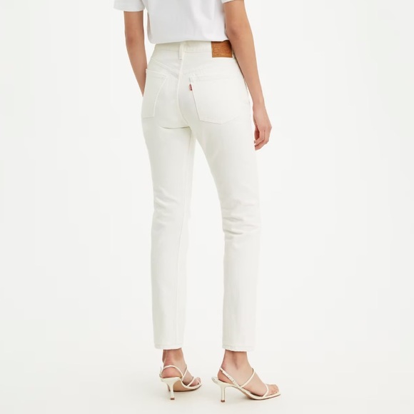 NWT Levi’s 501® Skinny Women’s Jeans White Distressed Size 28 Short 28x28 - Picture 1 of 7